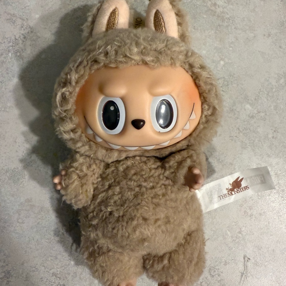 Authentic Labubu - Picture 2 of 6